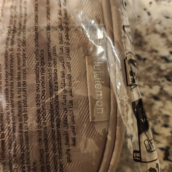 lululemon athletica Tan Shoulder Bag - Picture 4 of 6